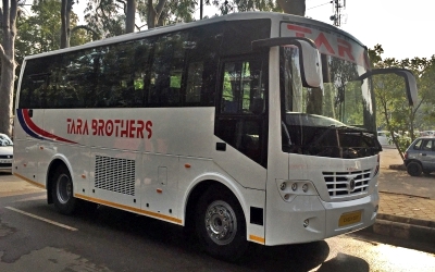 23 Seater AC Coach